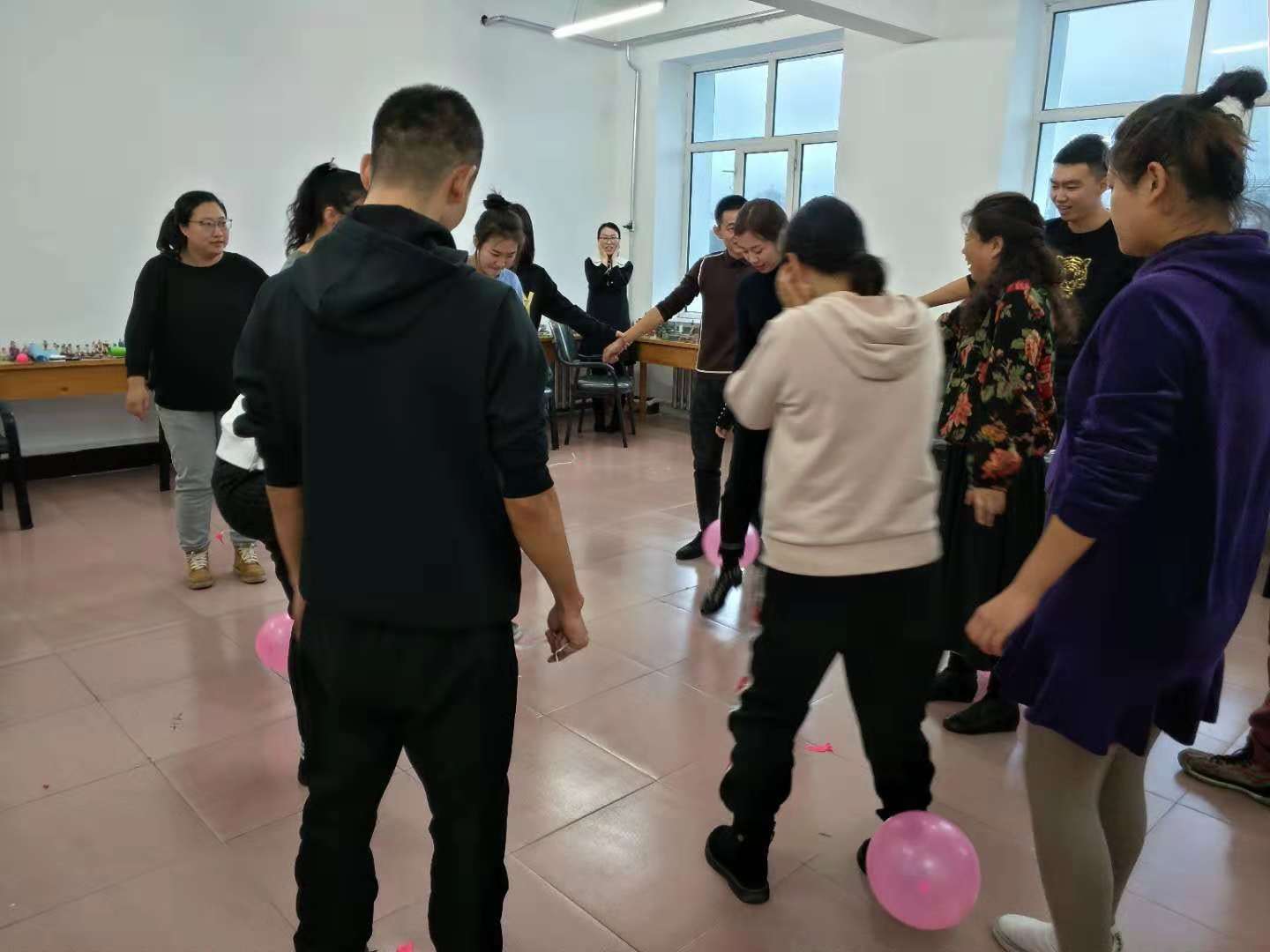 我校舉辦“科學減壓_促進心理健康”團體心理訓練活動