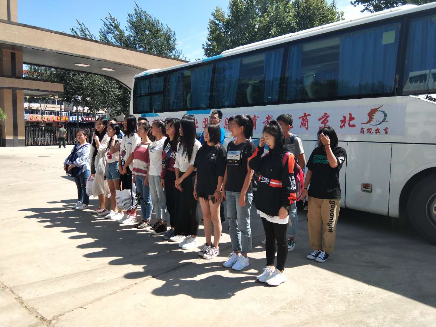 旅游商務(wù)學(xué)院高鐵、航空專業(yè)學(xué)生順利完成實習(xí)對接工作