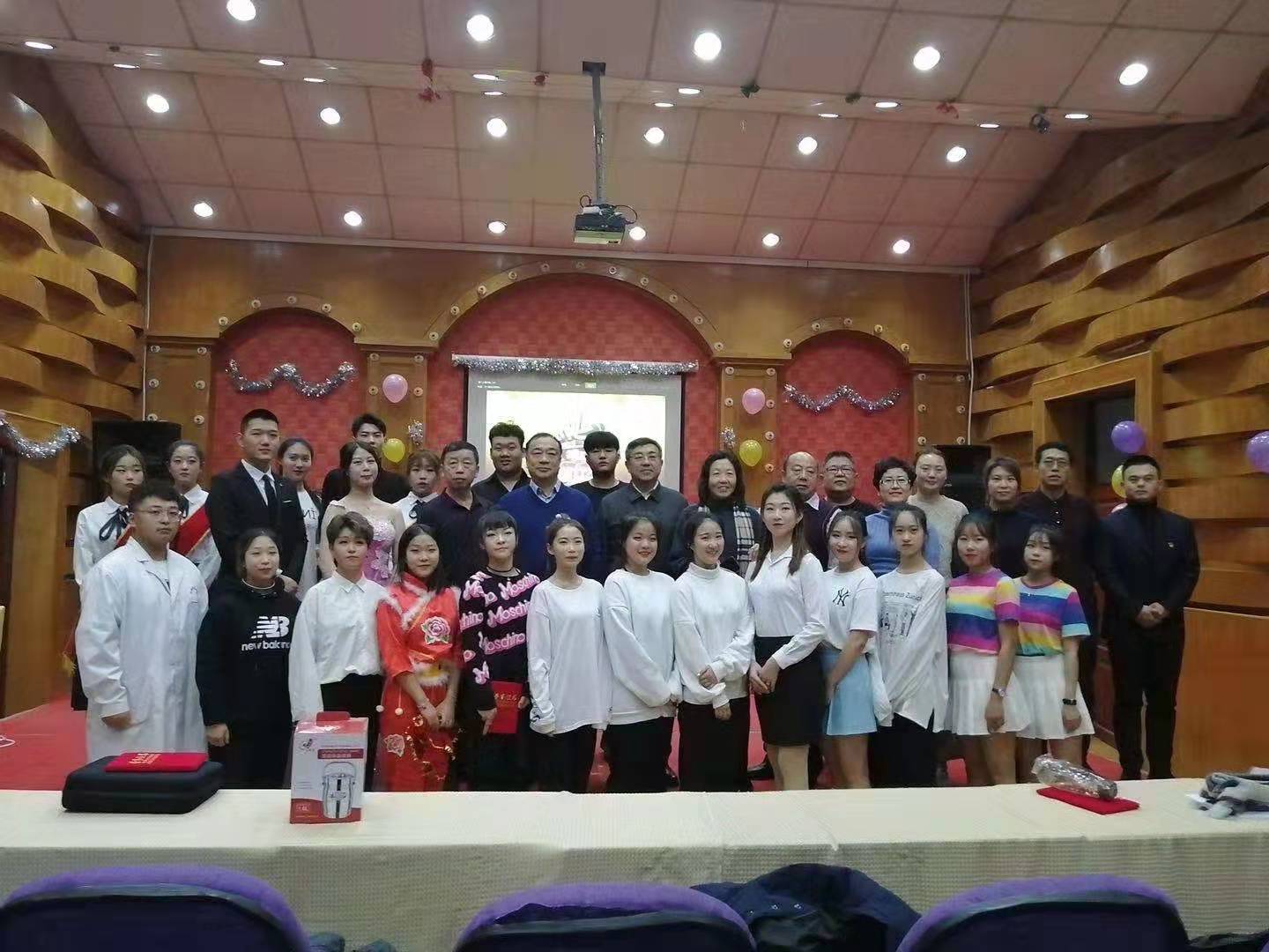 第三屆才藝表演和技能展示“_魅力之星”活動(dòng)圓滿(mǎn)結(jié)束 第三屆才藝表演和技能展示“_魅力之星”活動(dòng)圓滿(mǎn)結(jié)束
