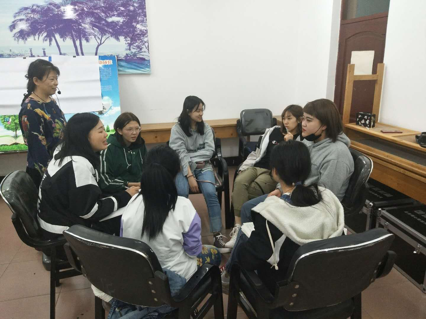 馬克思主義公共學(xué)院組織全體預(yù)科生開展心理團建活動