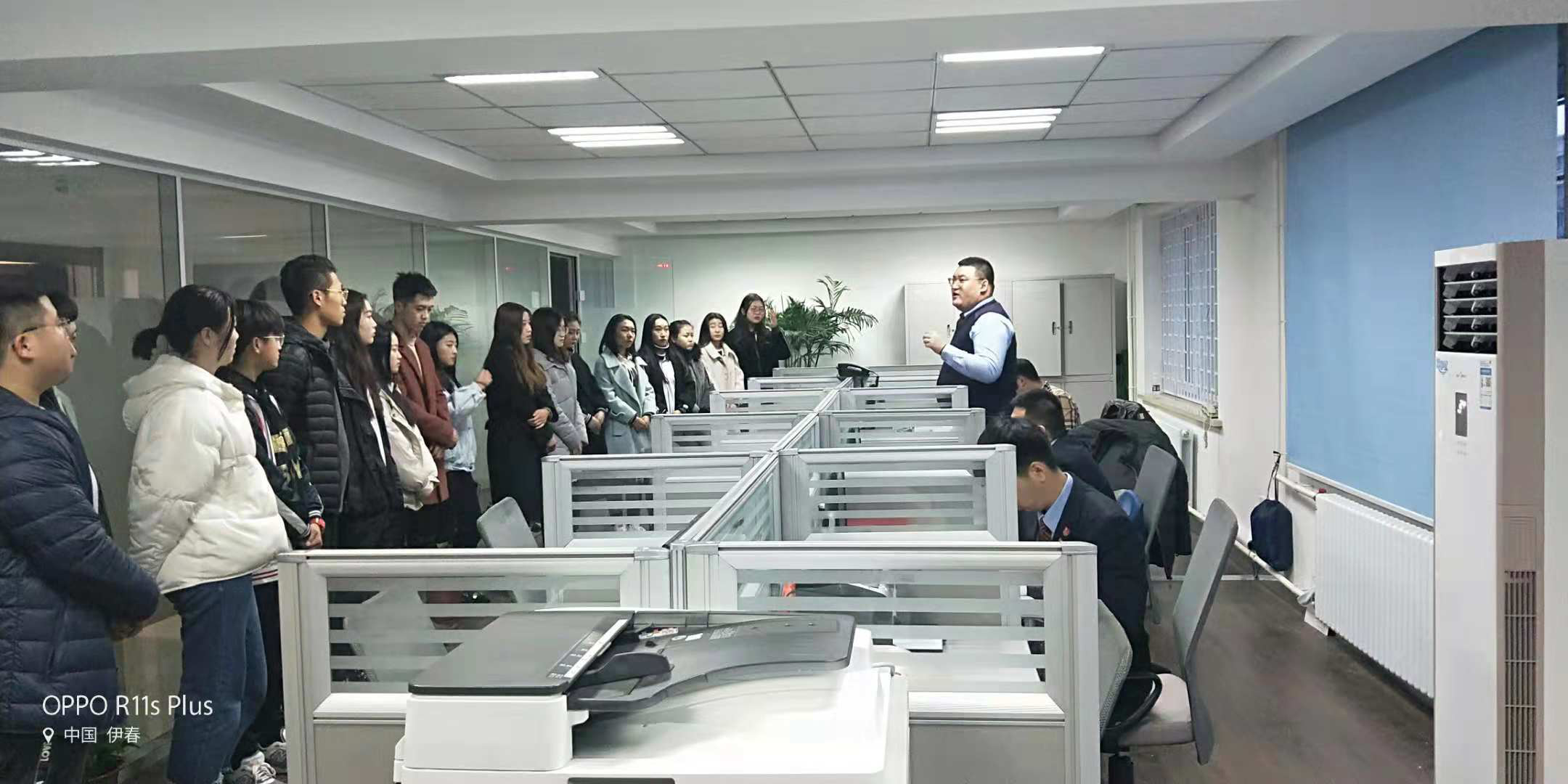 哈爾濱銀行與伊春職業(yè)學(xué)院成功舉辦“攜手相伴,哈行與您共成長”校園主題活動(dòng) 哈爾濱銀行與伊春職業(yè)學(xué)院成功舉辦“攜手相伴,哈行與您共成長”校園主題活動(dòng)