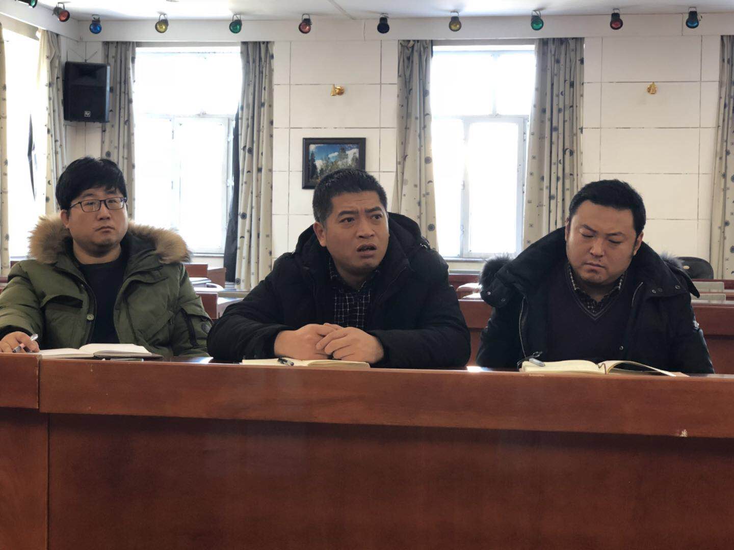 學生資助管理中心組織召開“進一步解放思想、推動學生資助工作高質量發(fā)展討論會”