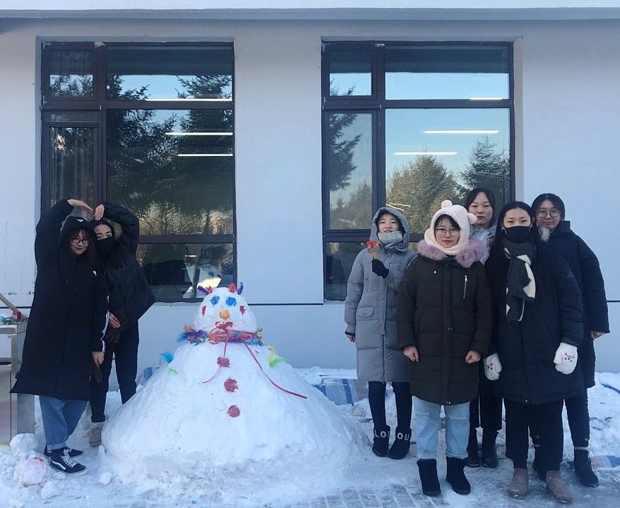 冰雪校園_歡樂(lè)你我----醫(yī)學(xué)技術(shù)學(xué)院雪雕大賽 冰雪校園_歡樂(lè)你我----醫(yī)學(xué)技術(shù)學(xué)院雪雕大賽