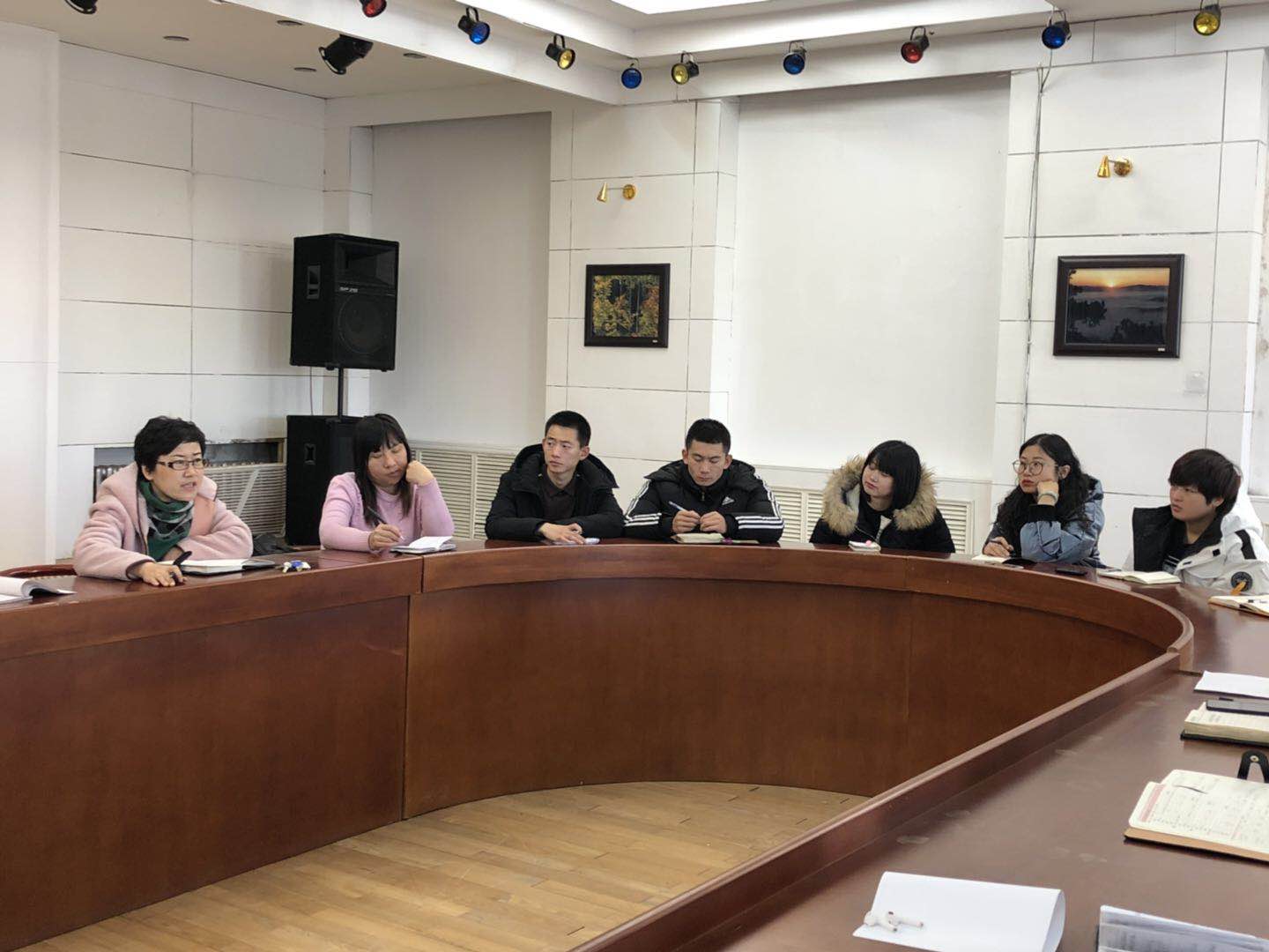 學生資助管理中心組織召開“進一步解放思想、推動學生資助工作高質量發(fā)展討論會”
