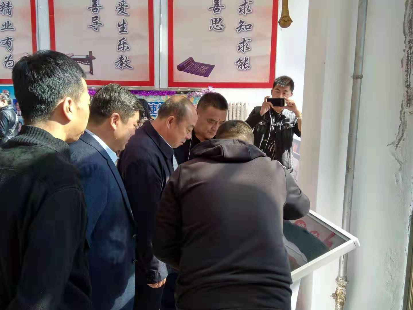 伊春市第七屆大中城市聯(lián)合招聘高校畢業(yè)生專場活動—就業(yè)創(chuàng)業(yè)指導校園行動